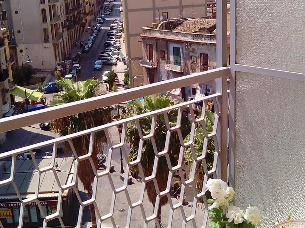 *** Bed & Breakfast B&B Casa Grant Palermo Italien